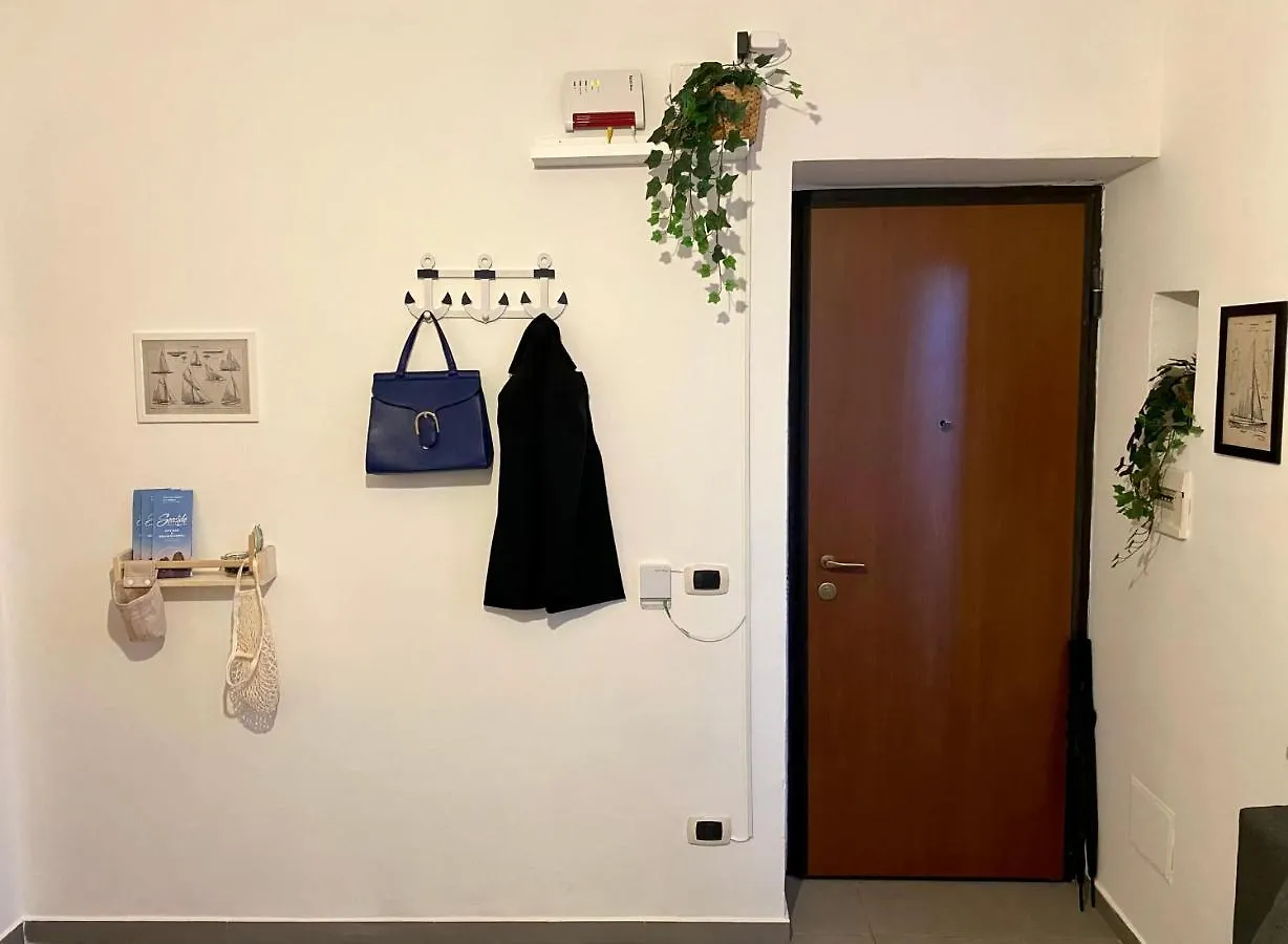 דירות נאפולי Casa Con Terrazzo In Centro