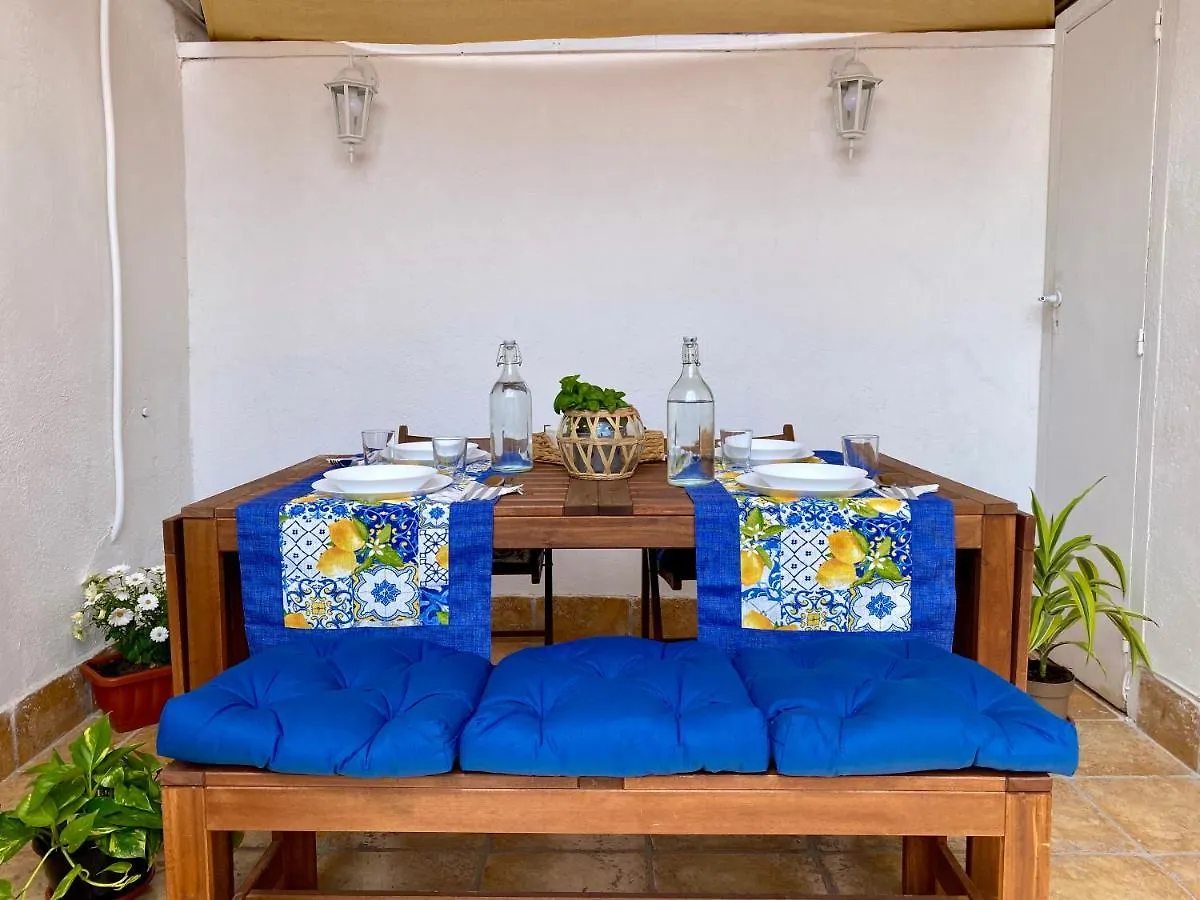 Casa Con Terrazzo In Centro Apartment Naples Italy