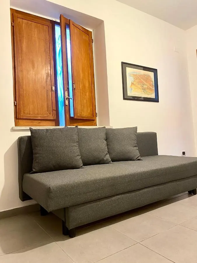 Casa Con Terrazzo In Centro Daire Napoli